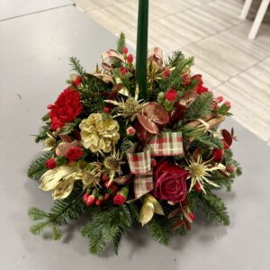 Christmas candle arrangement