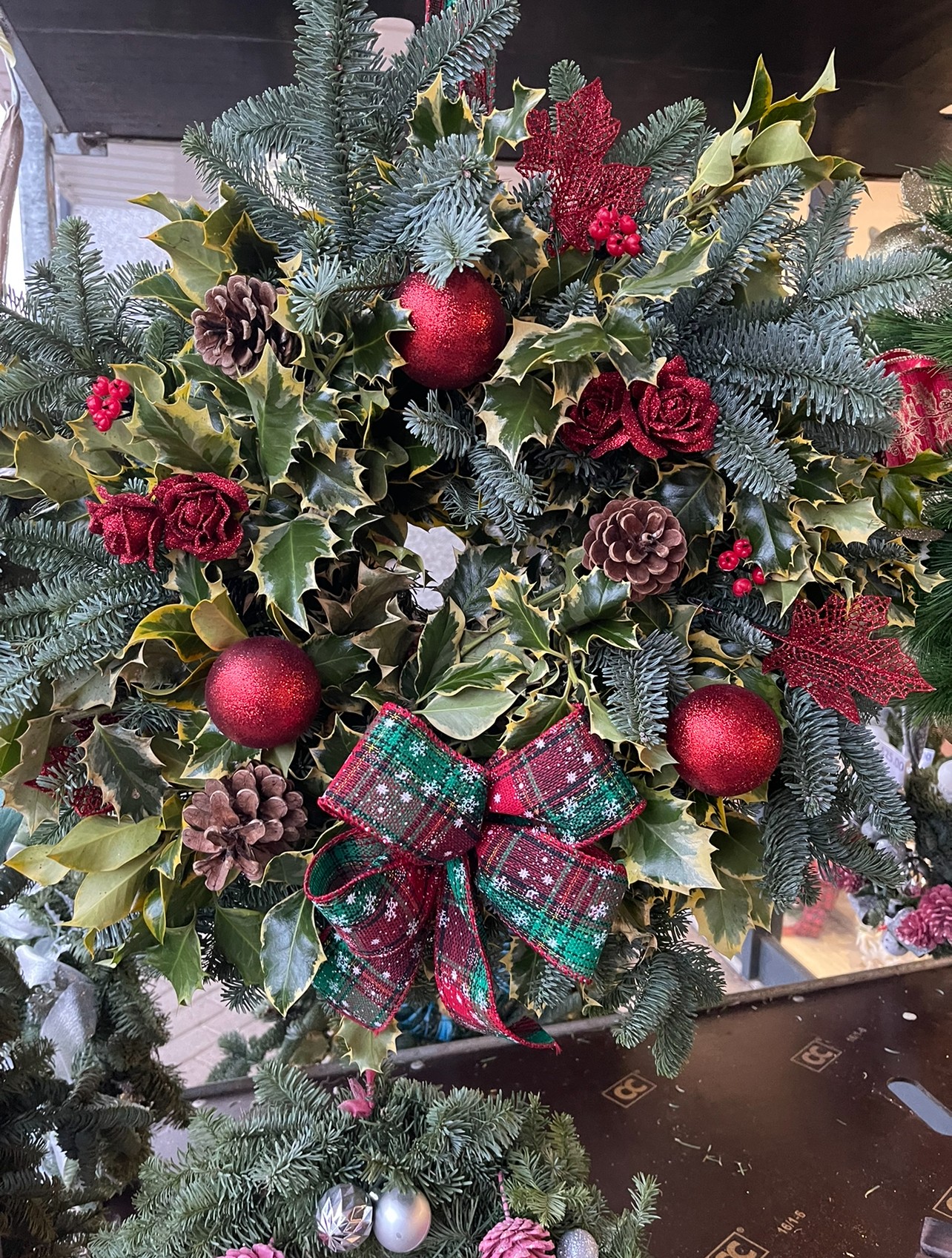 Wreath Making Class- Sunday 29th November 3.30pm - Image 6